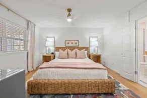 No compromises! Beautiful Reno with everything! - Image 5