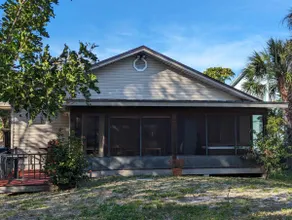 Cute 3/2 Siesta home steps from Siesta waters - Image 5