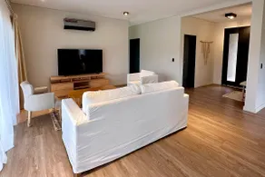 Warm, large and spacious house - Image 5