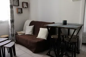 Independent apartment air-conditioned - Image 4