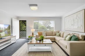 So Central, So Comfortable! - Image 5