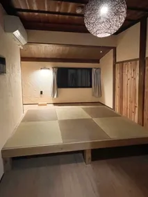 An adult hideaway surrounded by nature, 90 minutes from the city center - Image 5