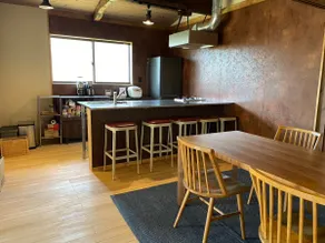 An adult hideaway surrounded by nature, 90 minutes from the city center - Image 3