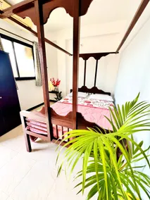 Elegant 2 BHK + Wi-Fi+ Pool & Beach Proximity! - Image 4