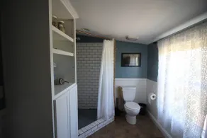 Charming Ozark Farmhouse - Image 4