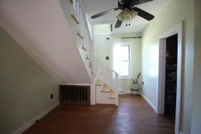 Charming Ozark Farmhouse - Image 5