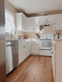 Centrically Located Hillsboro Home - Image 2