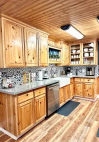 Location! Walk To Everything You Need In Shaver! - Image 2