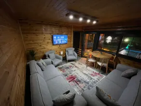 Albatross Suite Bungalow - Image 3