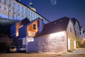 Attic Maisonette with Gallery - Image 2
