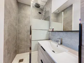 Nice Quiet and Modern Apartment - Image 5