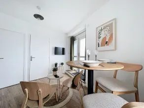 Nice Quiet and Modern Apartment - Image 2