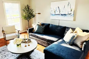 Cozy 2BR Home near Idlewild Park - Image 2