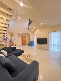 Spacious 4 bedroom 1 living room single-family house/free parking * MK557 - Image 3