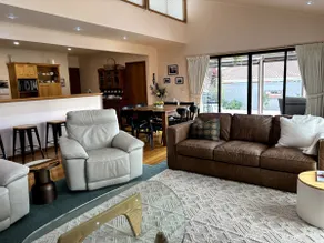Tower Hill Retreat - Image 2