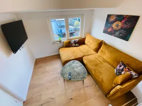 House l 10 Beds l 5 Bedrooms l 4 Bathrooms l WI-FI - Image 3