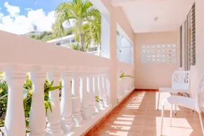 Perfect location Apt w/ pool and beach access - Image 5