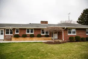 Cedarville Home Overlooking The Farm - Image 2