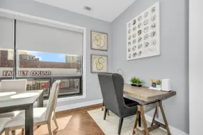 Modern & Spacious Flat with Private Parking - Image 3