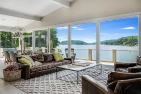 Escape to a Celebrity Chef's Waterfront Sanctuary - Image 4