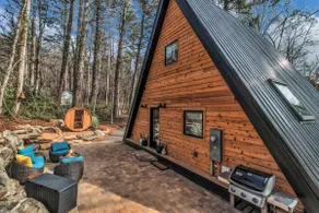 *The StAy FrAme- fire pit & sauna & hot tub* - Image 2