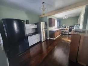 Country Cottage - Image 5