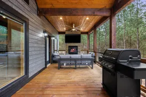 Luxury Pines Retreat | 2 King Suites + Hot Tub - Image 5