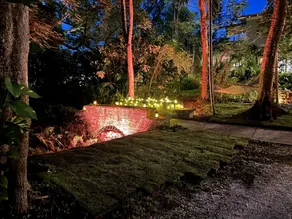 High House by Stone Bridge & Sunken Garden - Image 4