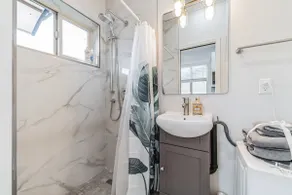 Jane's Home (HU) | Priv Entry Studio+Bath +Parking - Image 5