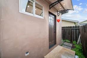 Jane's Home (HU) | Priv Entry Studio+Bath +Parking - Image 3