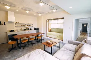 Semi-open-air bath with a view of the sky, an oasis in the city - 10-minute walk from Kochi Station, private floor rental STAY UWU 005 - Image 2