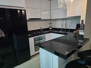 Air Conditioning, Luxury Apartment - Image 5