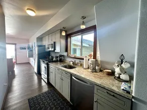 Waterfront Bodega Bay, King /Queen, Wood-Stove - Image 2