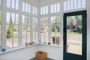 Charming 4bed 2ba. Near Downtown - Image 5