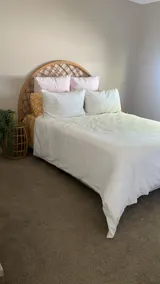 Central Modern Home - Image 3