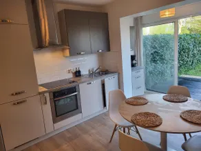charming garden apartment - Image 4