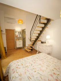 Elegance and History - Image 5
