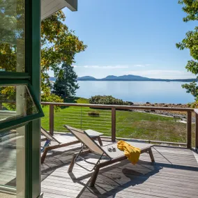 Oak Point Bluff! Oceanfront! - Image 2