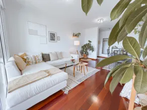 Paint Your Stay – Monstera Apt Near Praia Formosa - Image 3