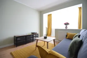 Stylish Apartment with video projector - Image 3