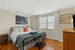 Walk to Dtown Frankfort/2beds/Buffalo Trace 1.5mi - Image 2