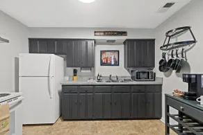 Walk to Dtown Frankfort/2beds/Buffalo Trace 1.5mi - Image 4
