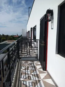 Sunrise Apartments - Image 5
