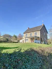 Large house with garden near Rodez - Image 4