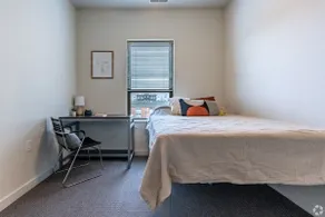 UIUC Two Bedroom Unit on Green St! - Image 3
