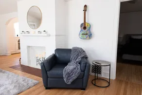 Charming Mediterranean Lower Flat - Image 5