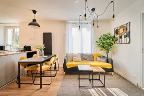 Industrial-chic accommodation for 4 people / West Paris - Image 2