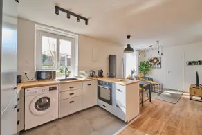 Industrial-chic accommodation for 4 people / West Paris - Image 3