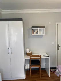 Air-conditioned apartment in a central location - Image 5
