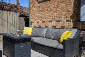 Sunnyside Gem - Quiet, Walkable, Central Location - Image 4
